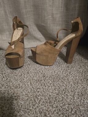 SOLD OUT Shade Jessica Simpson Camel DANY Suede Platform Sandals SZ9